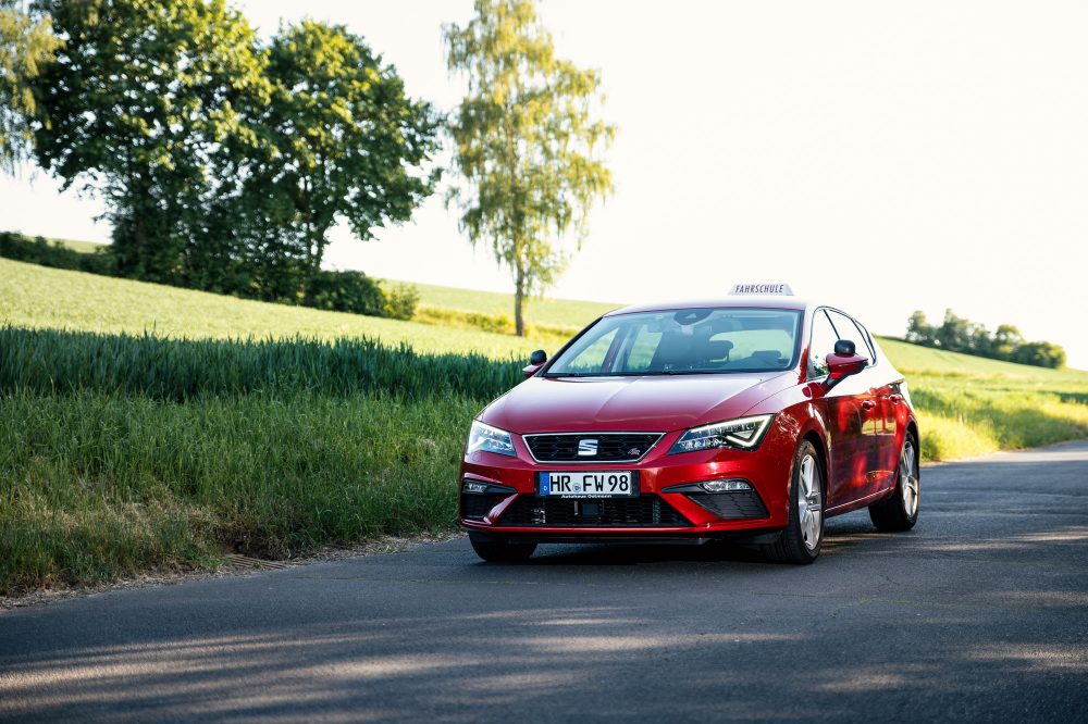 Fahrschule Lautenschläger: Roter Seat LEON FR Fahrschule Lautenschläger: Roter Seat LEON FR